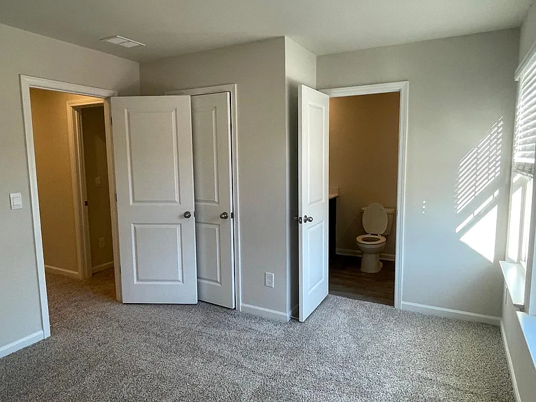 13 Beech Ln N — Photo 5