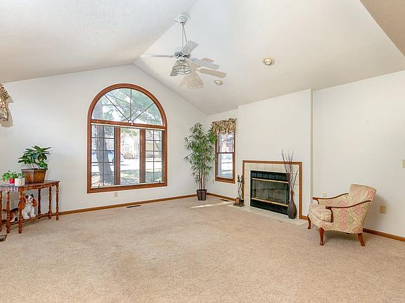 4th image of 3832 Sandpiper Cove Run