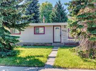 4628 W Verona Dr NW, Calgary, AB T3A 0P4