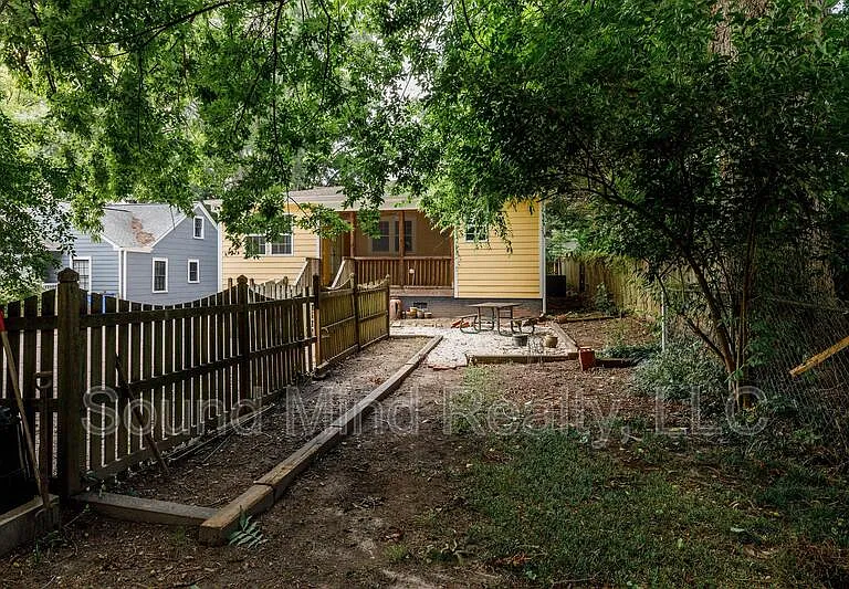 1514 Fairview Rd — Photo 30