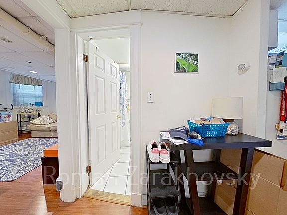 5th image of 10 Orkney Rd #C
