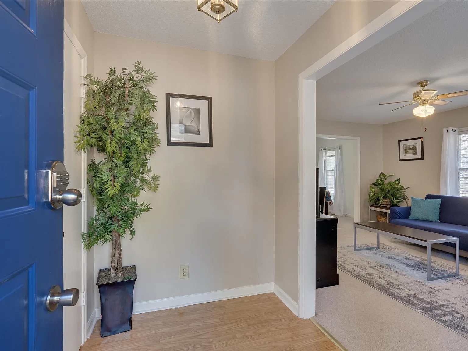2 bed, 1200 sqft, $2,950 — Photo 2