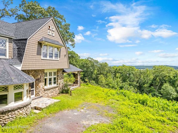 117 Stonecrop Ln, Mount Pocono, PA 18344