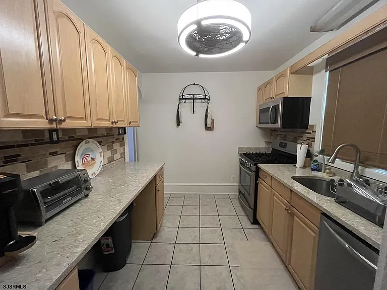7201 Winchester Ave #FULL SUMMER — Photo 8