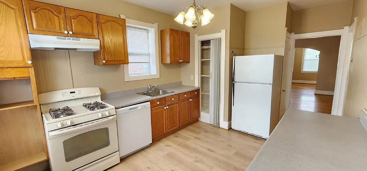 Building Photo - 4957 Winona Ave #A-2F