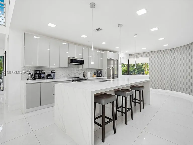14401 Sunset Ln — Photo 13