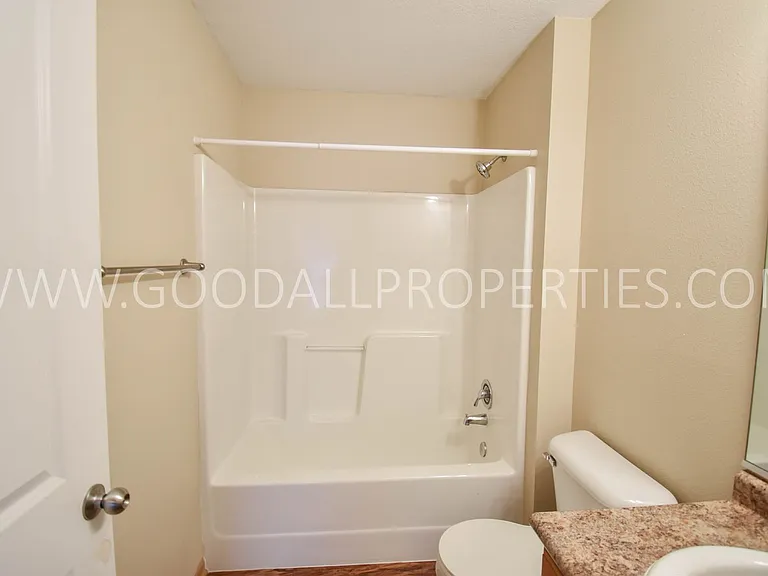 15404 Townsend Ave — Photo 19