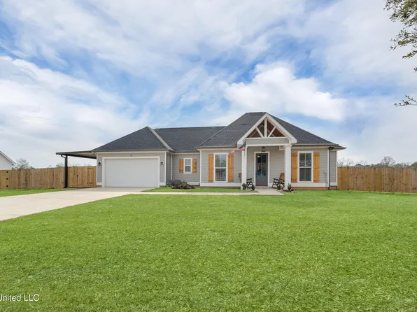 12 N Caesar Oaks Dr, Carriere, MS 39426