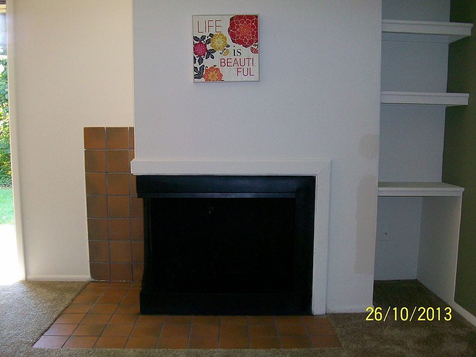 Wood Burning Fireplace!