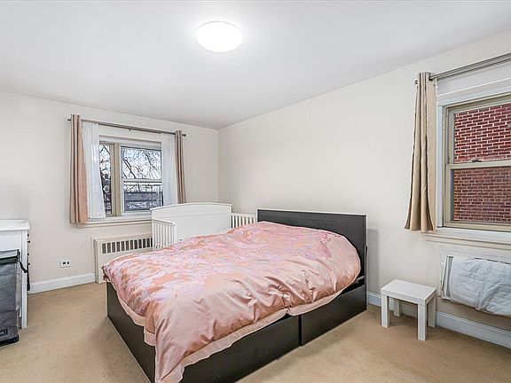 4th image of 144-55 Melbourne Ave #3E