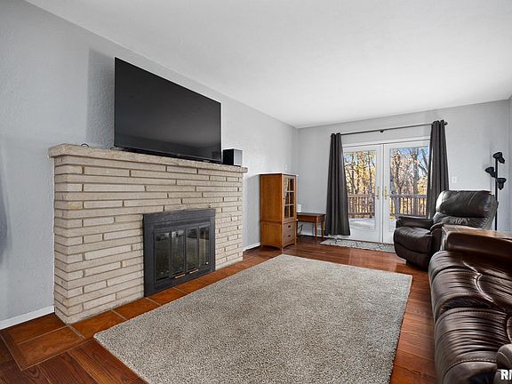 4th image of 309 Timber Ln
