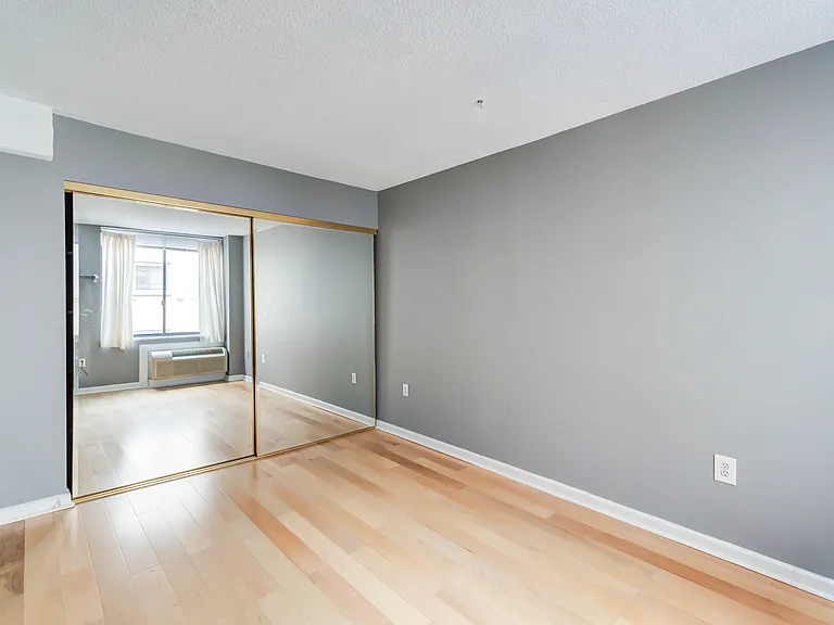 2141 P St NW #801 — Photo 9