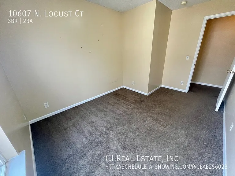 10607 N Locust Ct — Photo 5