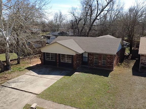 4th image of 3024 Hillside Dr