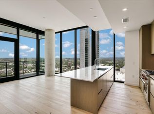 610 Davis St #3305, Austin, TX 78701
