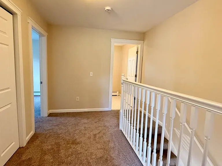 31 Peachtree Rd — Photo 13