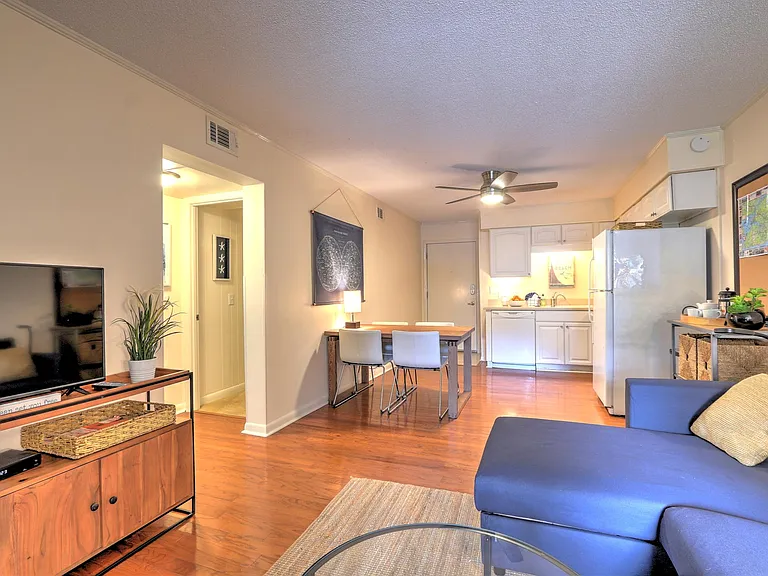 21 Lagoon Rd #A2B — Photo 9