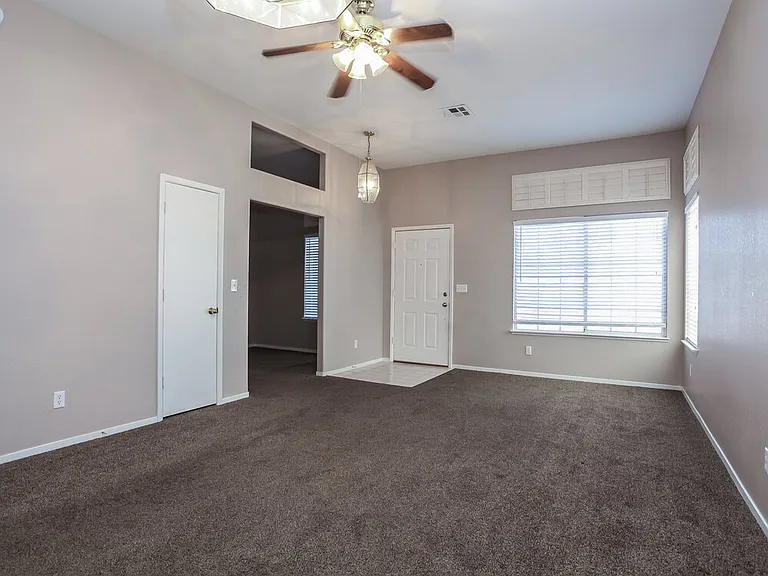 265 Prairie Rose St — Photo 2