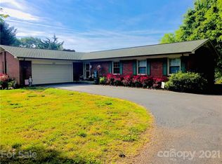 225 Ashbrook Rd, Statesville, NC 28677