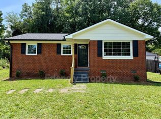 906 Beaumont Ave, Greensboro, NC 27401