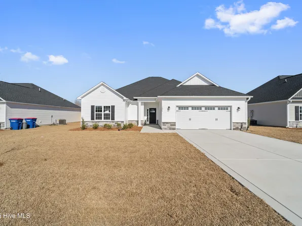 1878 Olde Towne Pointe Boulevard, Jacksonville, NC 28546