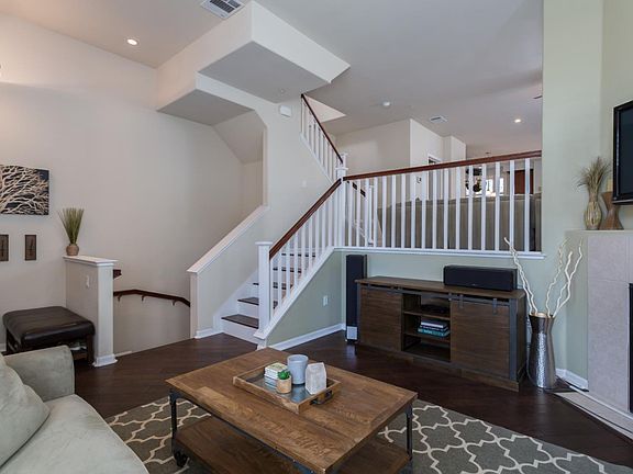 2nd image of 177 Esfahan Dr