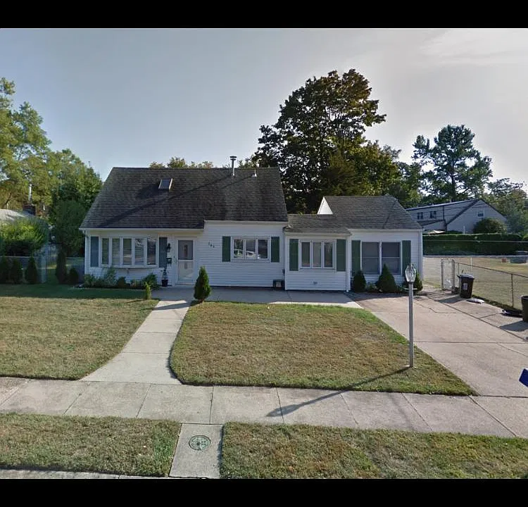 304 Cummings Ave