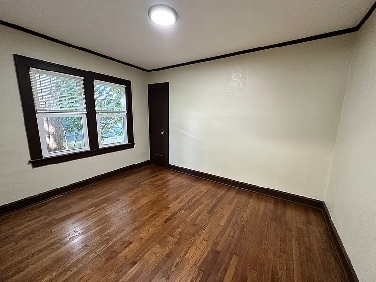 6654 Agnes Ave — Photo 8