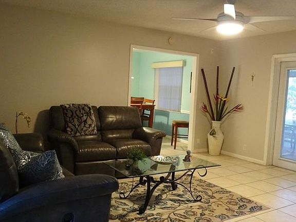 3rd image of 122 Broward Dr