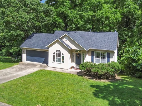 2205 Vine Ln, Springdale, AR 72762