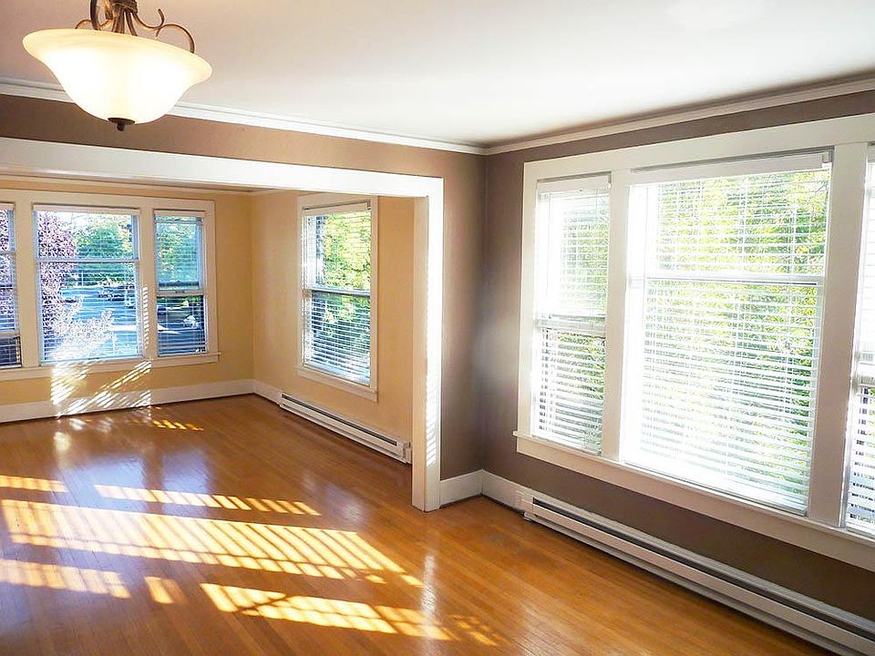 Lots of Windows/Light