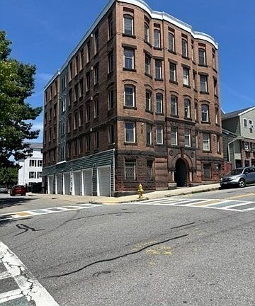 2nd image of 257 Pleasant St APT 9