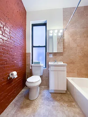 Rented by City Connections Realty | media 7