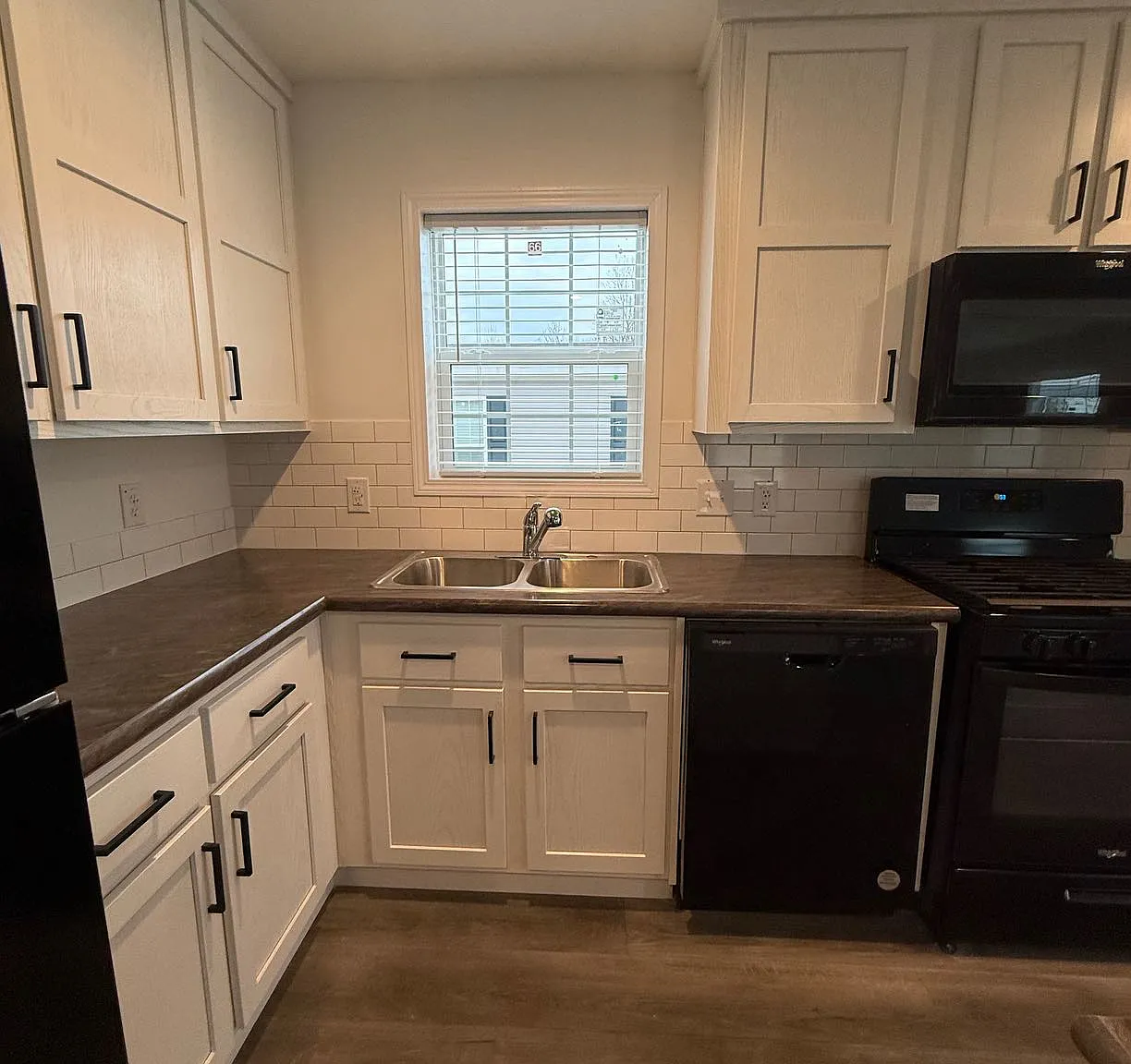 3 bed, 1456 sqft, $1,500 — Photo 2