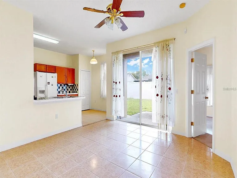 619 Reindeer Dr — Photo 7