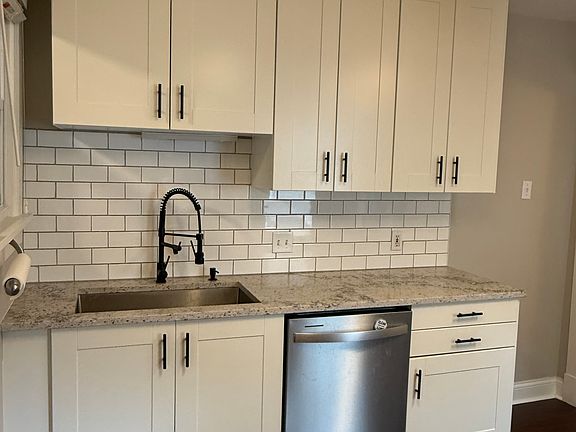 5th image of 8515 Florence Ave