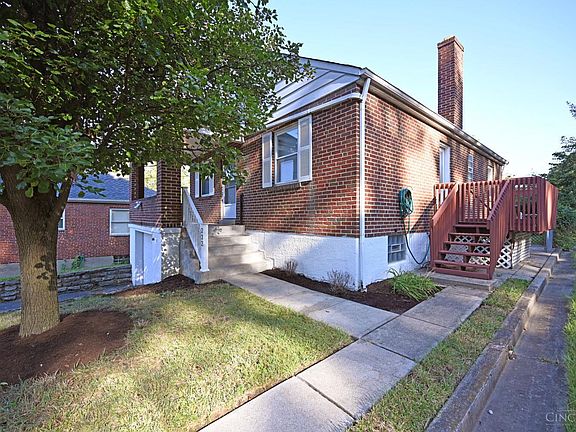3rd image of 232 E Mechanic St