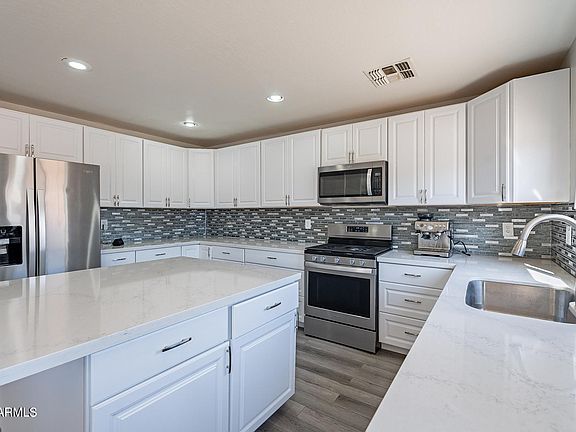 3rd image of 13309 N 124TH Avenue