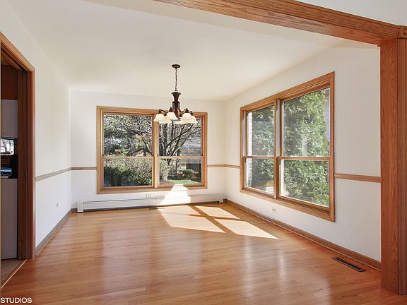 5th image of 10529 S Long Ave