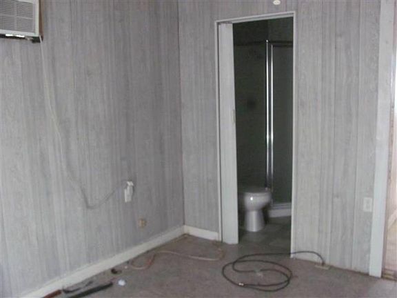 4th image of 523 S 12th St