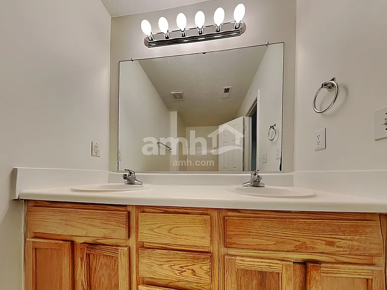 4020 Landerwood Dr — Photo 13