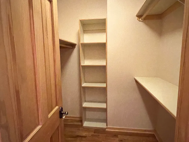 118 River Oaks Ct — Photo 10