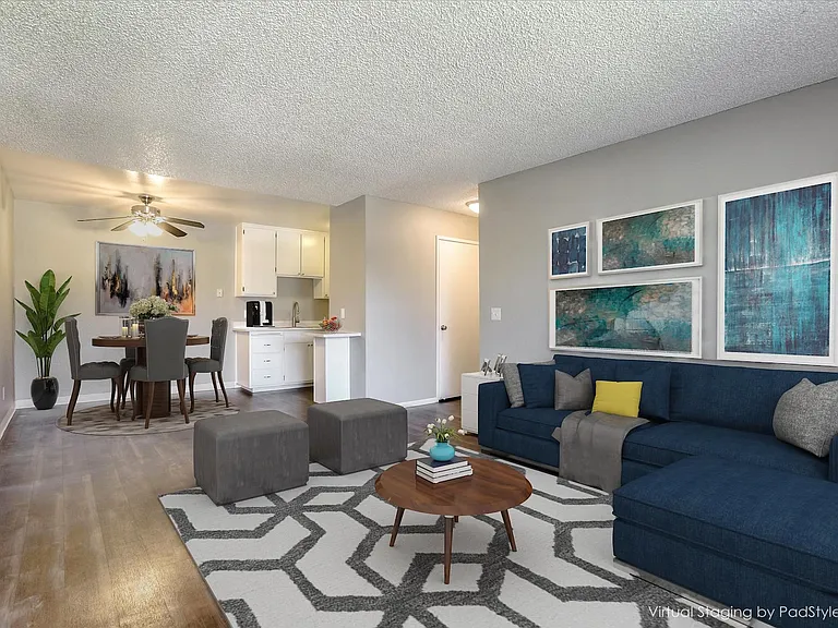 Santa Teresa Apartments — Photo 16