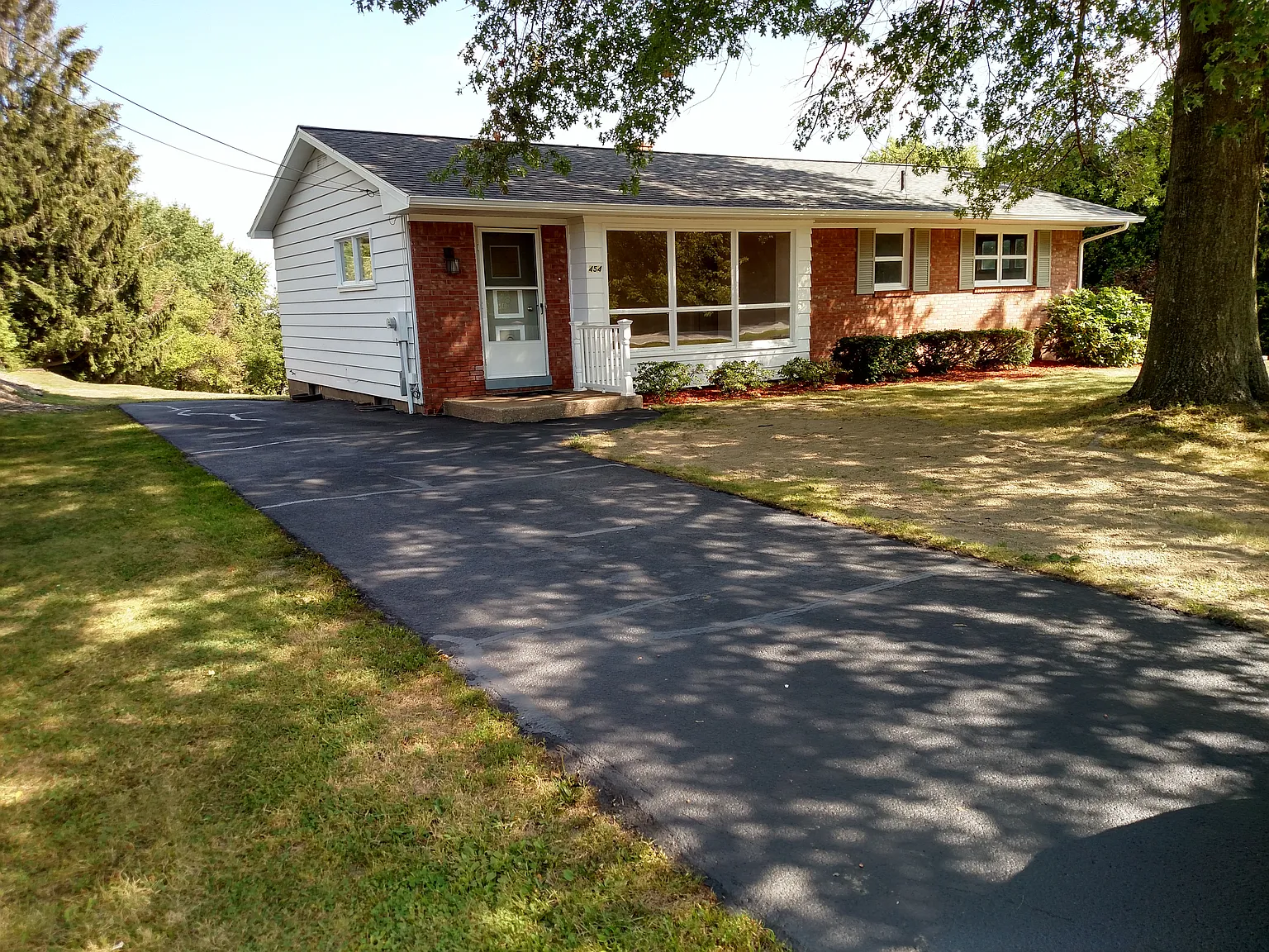 454 Young Rd photo 1