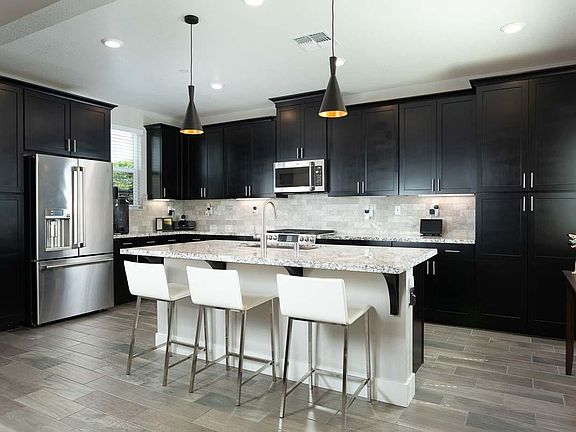 5th image of 4300 Hovnanian Dr