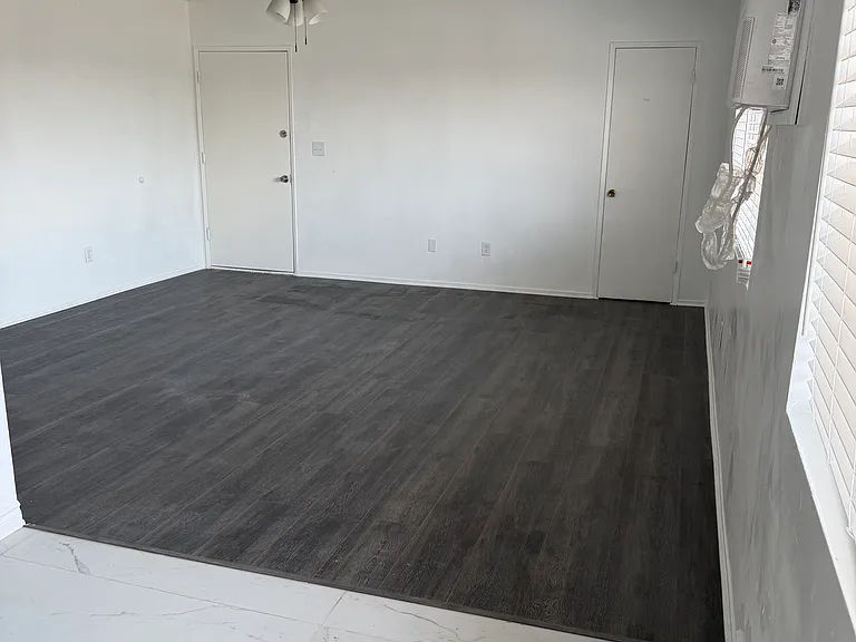 3027 Seaman Ave #10 — Photo 3
