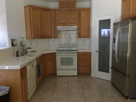 5th image of 1634 Farnham Ave