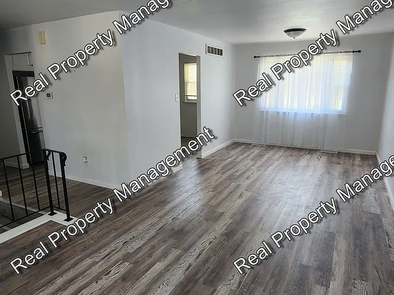 7942 Taney Pl — Photo 2