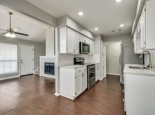 115 Peachtree Ct APT A, Kennedale, TX 76060