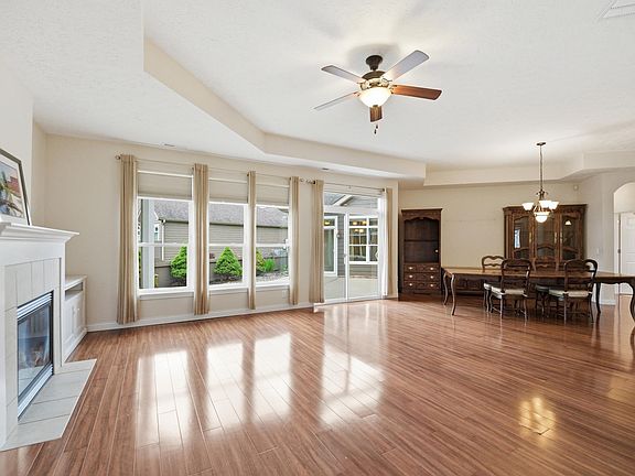 4th image of 2486 Silverado Cir